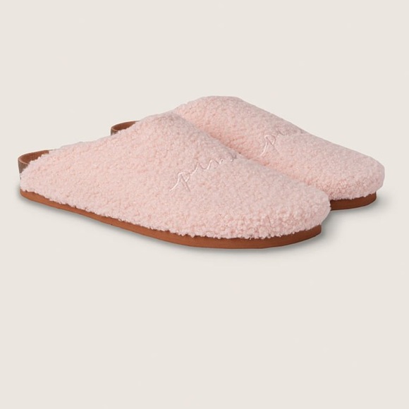 Victoria's secret pink cozy plush clogs - price firm - Picture 2 of 5